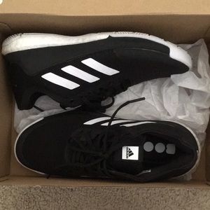 Adidas Women’s CrazyFlight Indoor/Turf Shoes size 6